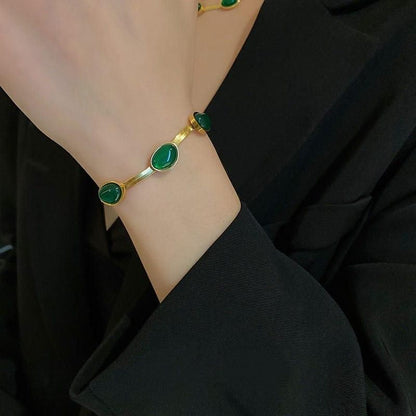 Emerald Glow Pendant & Bracelet Set